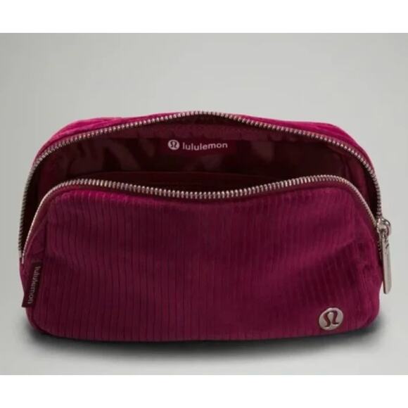 NWT Lululemon Everywhere Belt Corduroy Deep Luxe Gold Silver - Picture 3 of 6